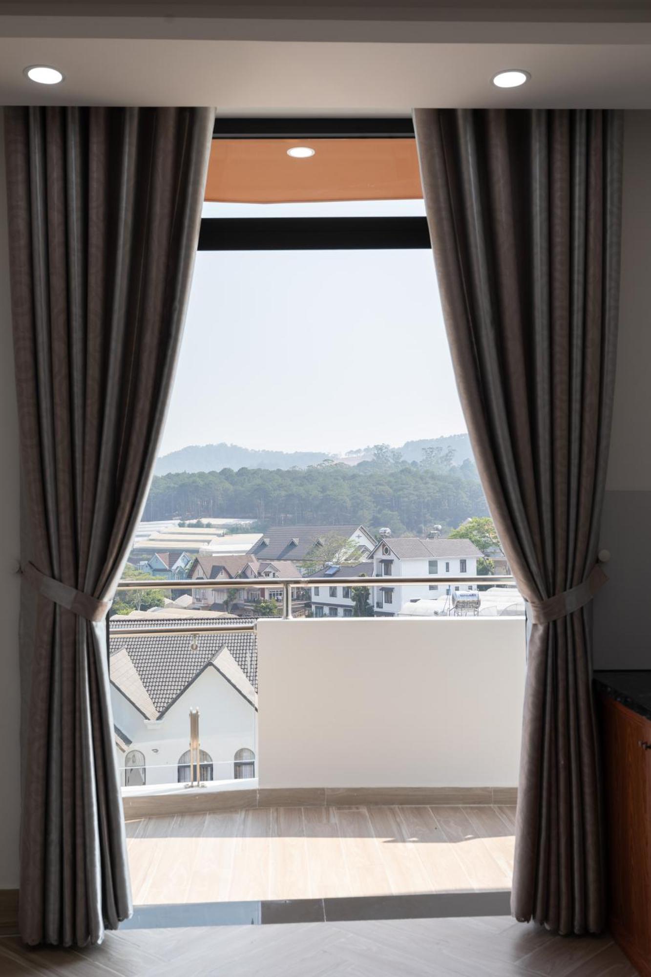 Khach San Anh Sang - Light House Hotell Dalat Eksteriør bilde