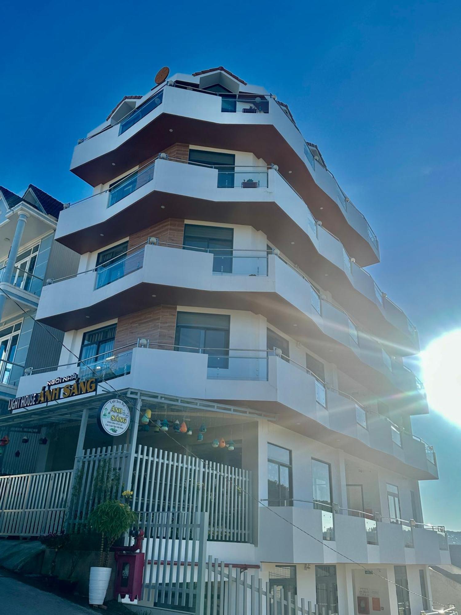 Khach San Anh Sang - Light House Hotell Dalat Eksteriør bilde