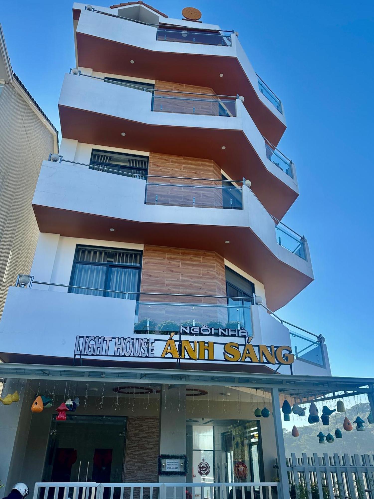 Khach San Anh Sang - Light House Hotell Dalat Eksteriør bilde